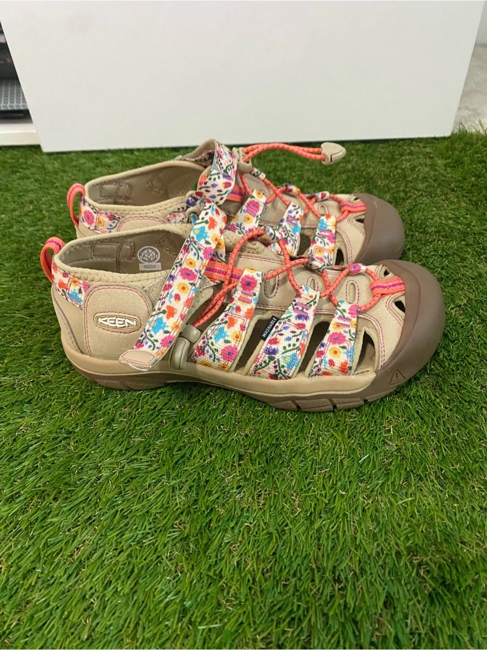 Keen Kids Floral Strap Sandals in Beige, Brown and Pink
